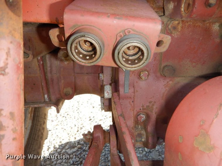 image for item DH4302 Allis Chalmers 5040 tractor