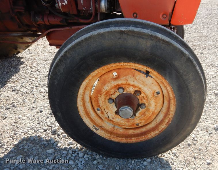 image for item DH4302 Allis Chalmers 5040 tractor