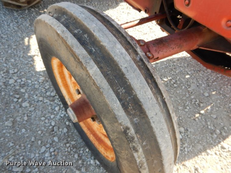 image for item DH4302 Allis Chalmers 5040 tractor