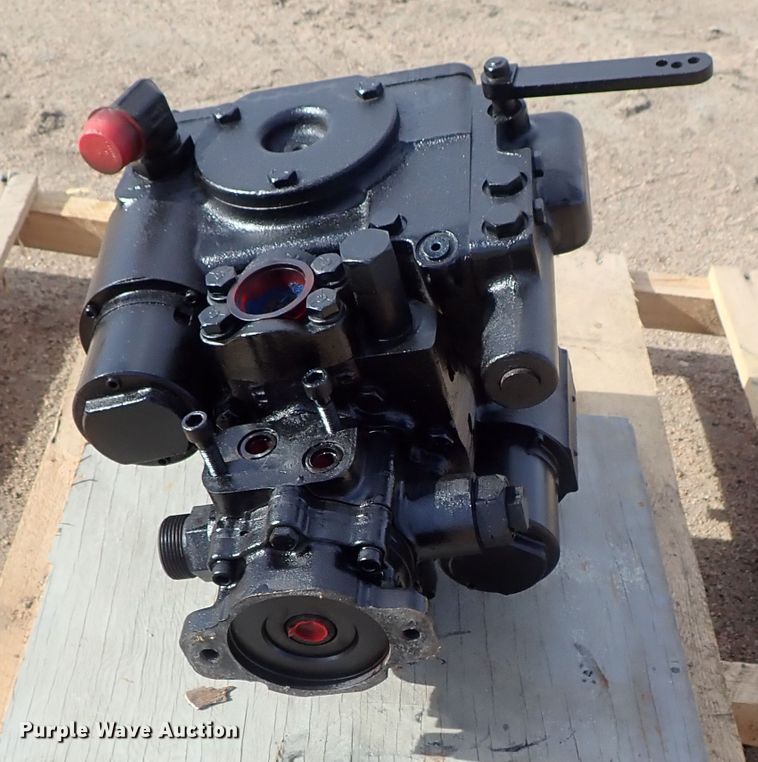 image for item FF9276 John Deere 9500 hydraulic drive