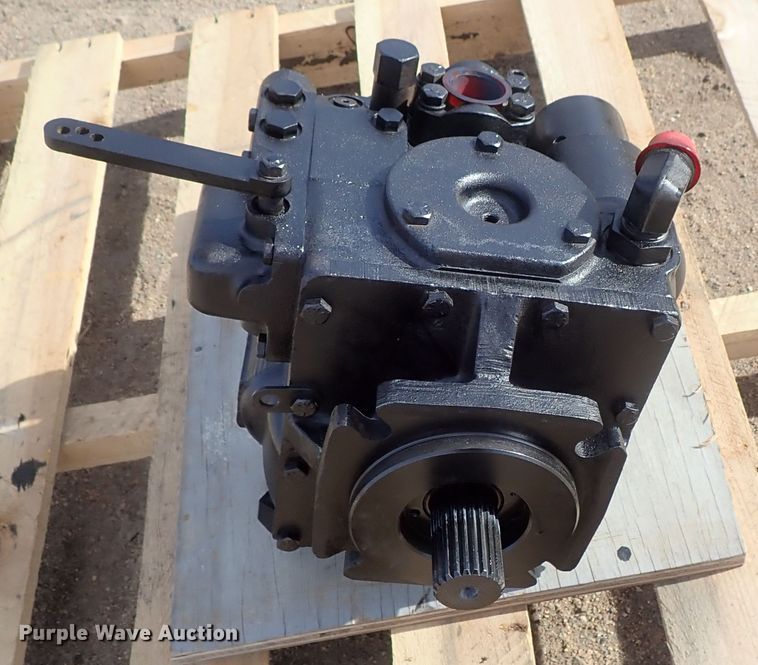 image for item FF9276 John Deere 9500 hydraulic drive