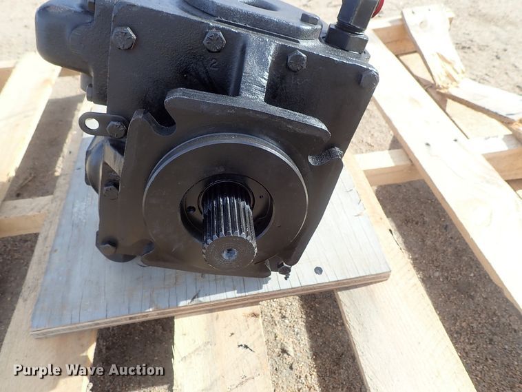 image for item FF9276 John Deere 9500 hydraulic drive