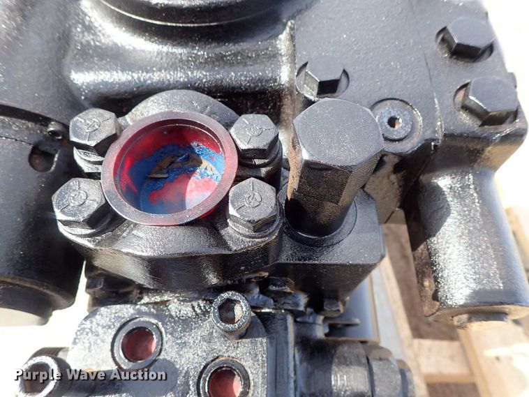 image for item FF9276 John Deere 9500 hydraulic drive