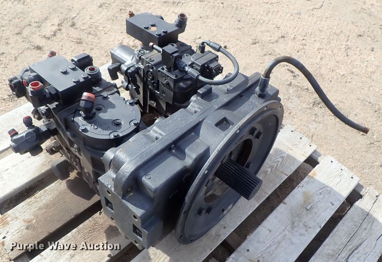 image for item FF9277 John Deere 9500 hydraulic drive