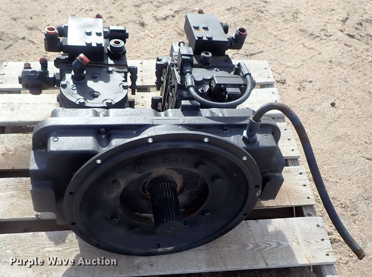 image for item FF9277 John Deere 9500 hydraulic drive