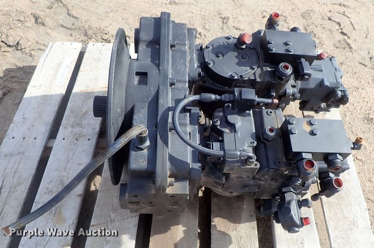 image for item FF9277 John Deere 9500 hydraulic drive