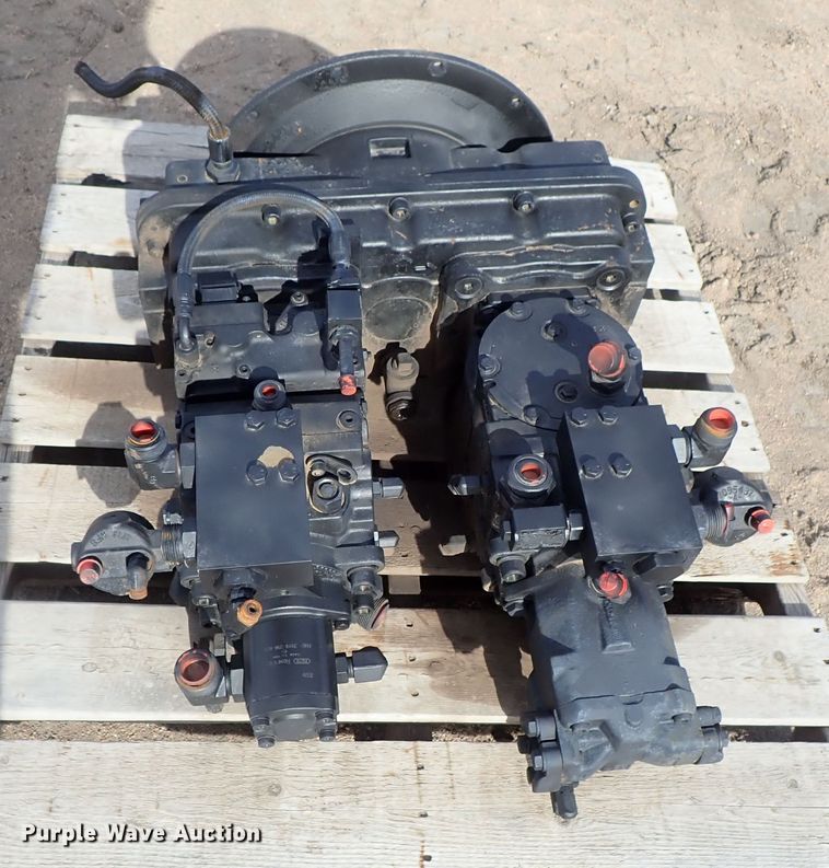 image for item FF9277 John Deere 9500 hydraulic drive