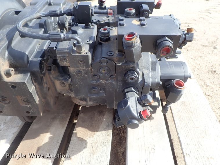 image for item FF9277 John Deere 9500 hydraulic drive