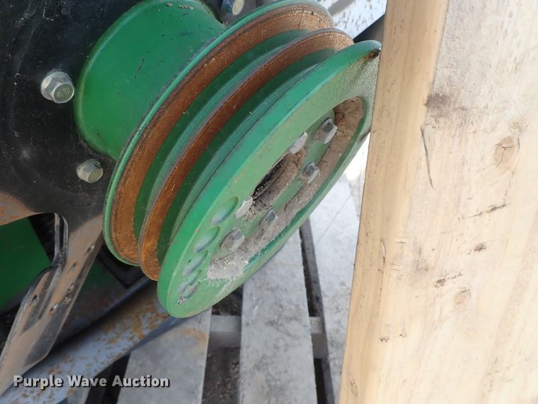 image for item FF9278 John Deere 9500 radiator assembly