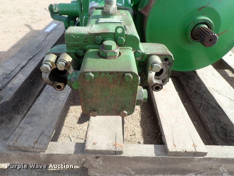 image for item FF9280 John Deere 9500 hydraulic drive