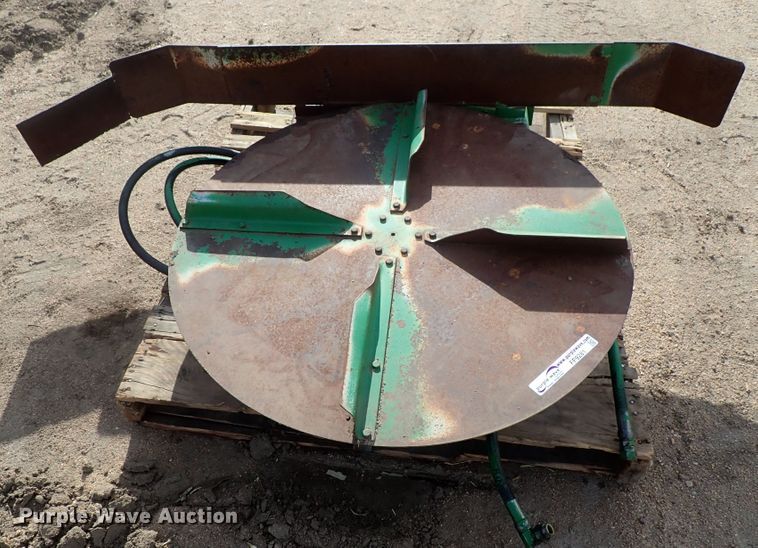 image for item FF9281 John Deere 9500 chaff spreader