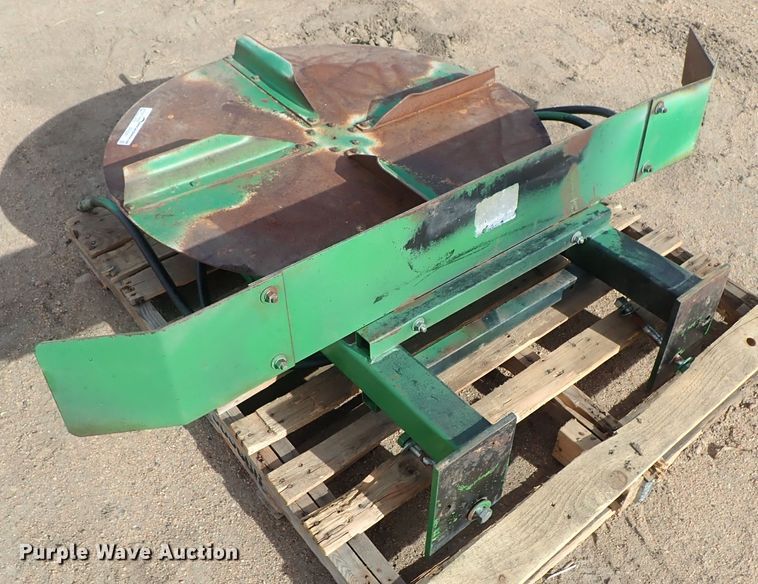 image for item FF9281 John Deere 9500 chaff spreader