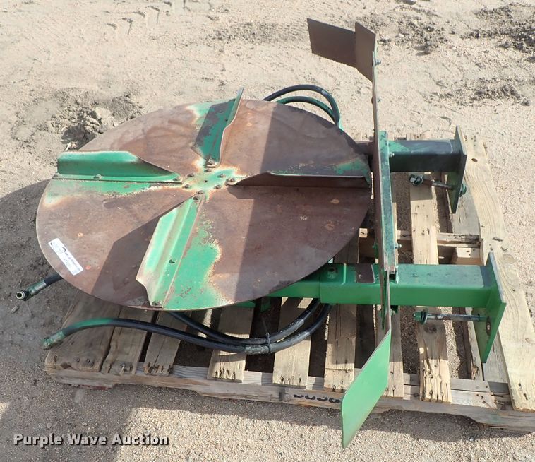 image for item FF9281 John Deere 9500 chaff spreader