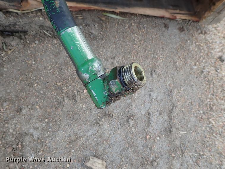 image for item FF9281 John Deere 9500 chaff spreader