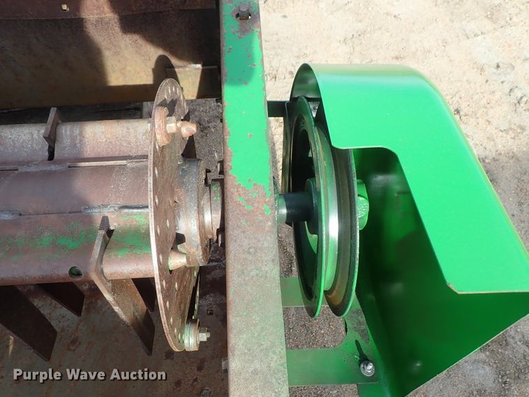 image for item FF9282 John Deere 9500 straw chopper