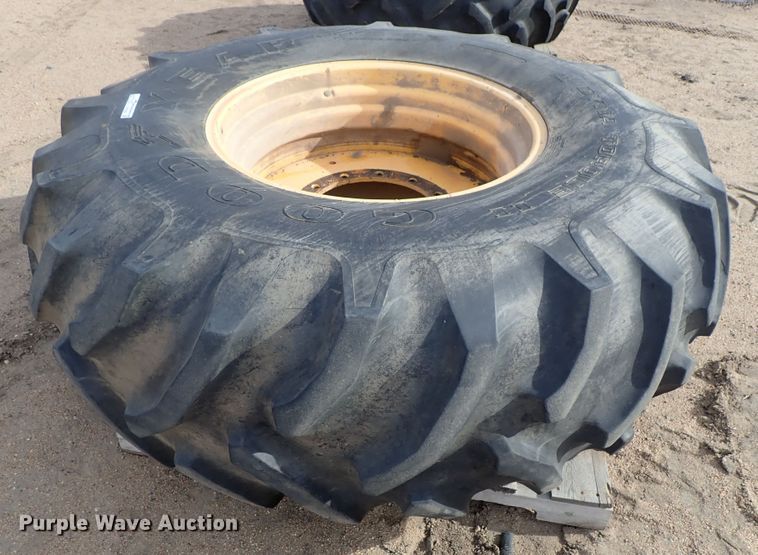 image for item FF9286 Goodyear 24.5-32 tire and wheel
