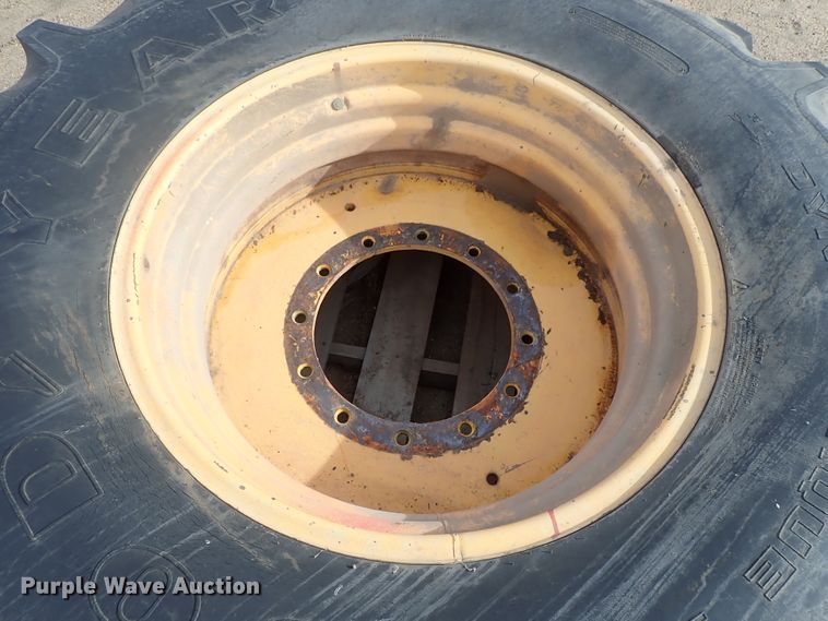 image for item FF9286 Goodyear 24.5-32 tire and wheel