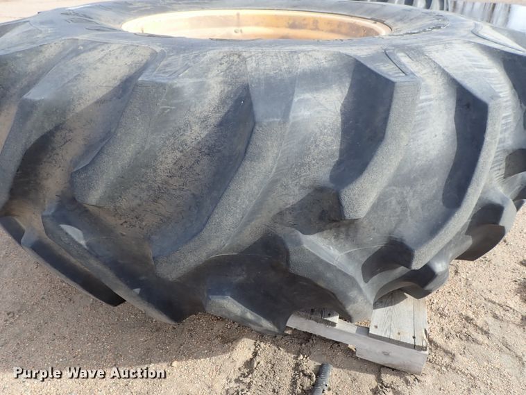 image for item FF9286 Goodyear 24.5-32 tire and wheel