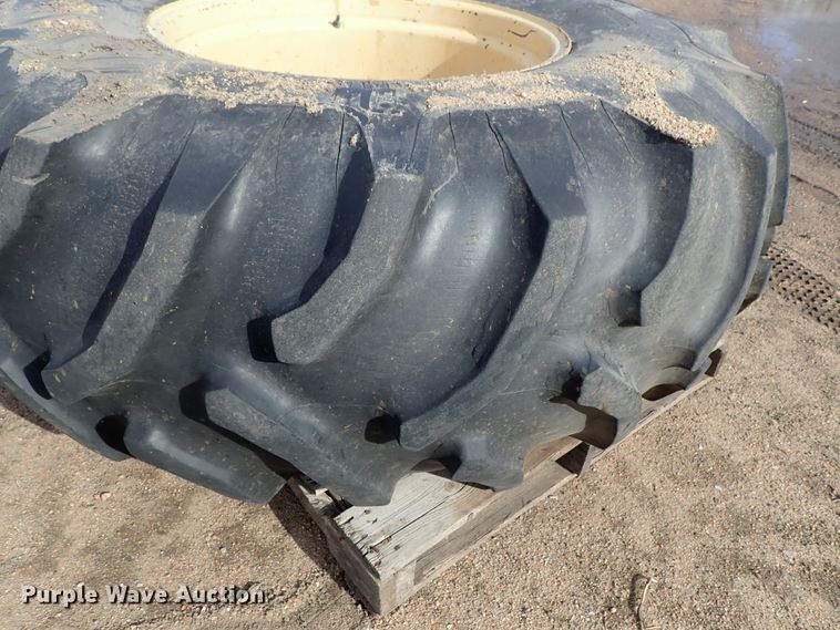 image for item FF9287 Goodyear 24.5-32 tire and wheel
