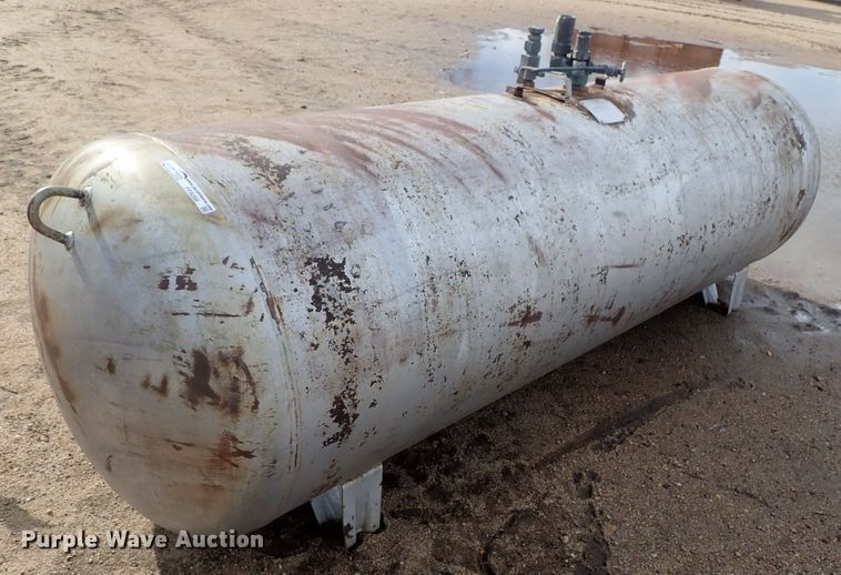 image for item FF9288 Black, Sivalls, & Bryson propane tank