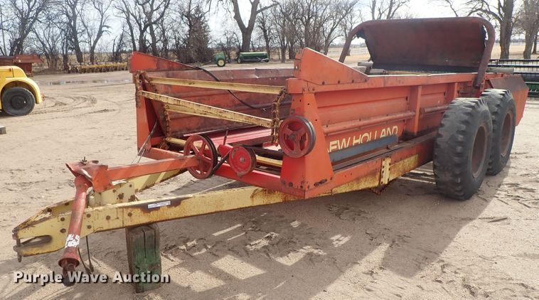 image for item FF9289 New Holland 791 manure spreader