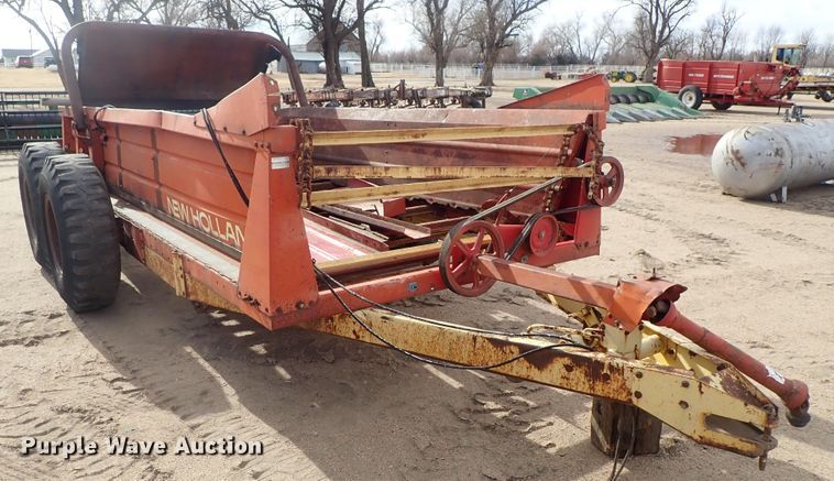 image for item FF9289 New Holland 791 manure spreader