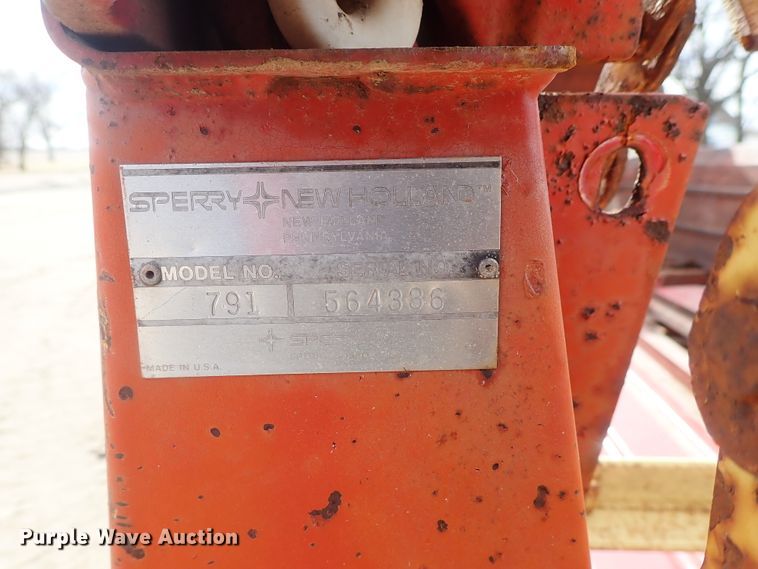 image for item FF9289 New Holland 791 manure spreader