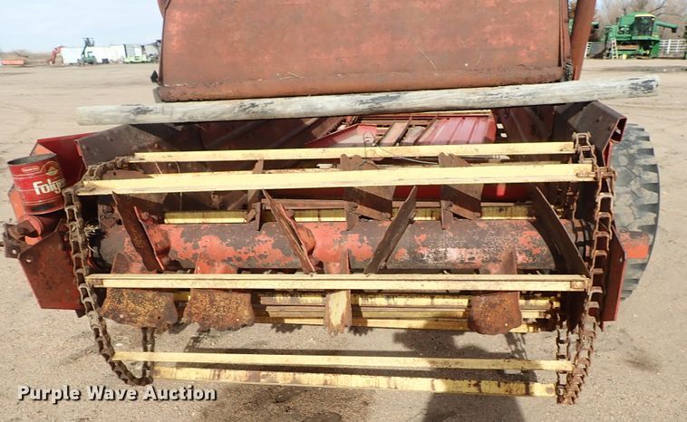 image for item FF9289 New Holland 791 manure spreader