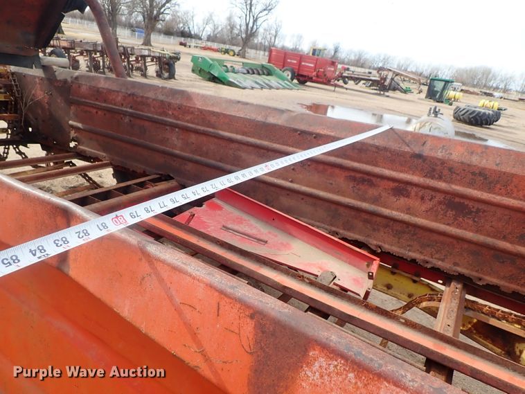 image for item FF9289 New Holland 791 manure spreader