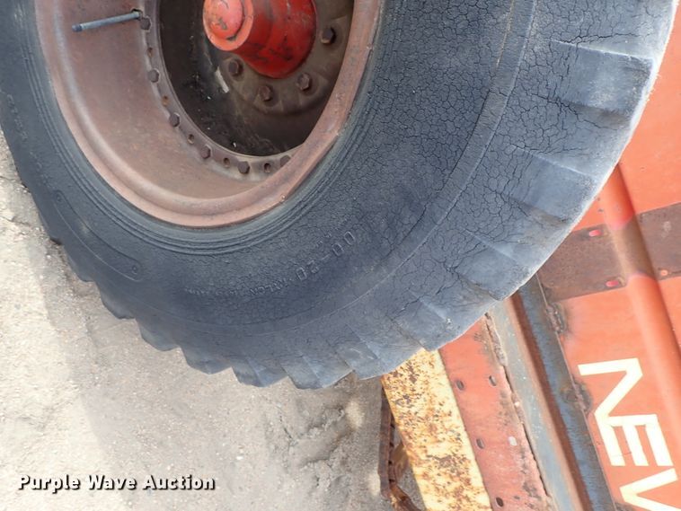 image for item FF9289 New Holland 791 manure spreader