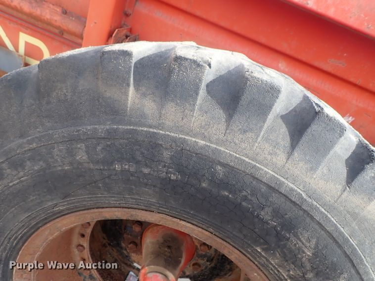 image for item FF9289 New Holland 791 manure spreader