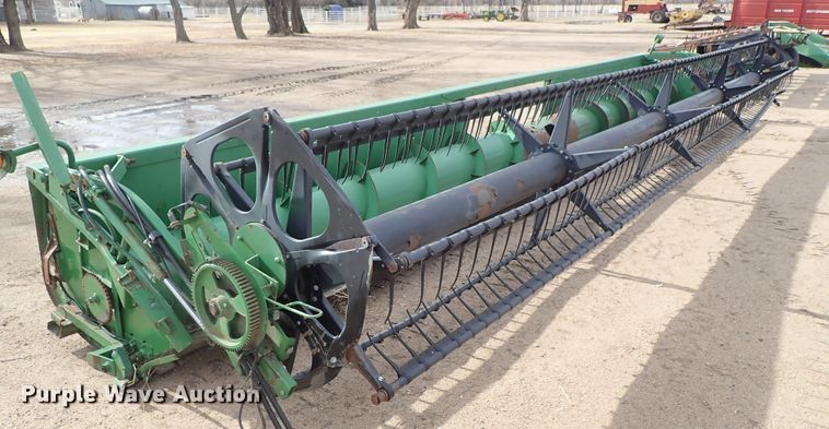 image for item FF9291 1995 John Deere 930 platform head