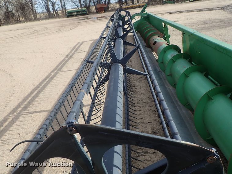 image for item FF9291 1995 John Deere 930 platform head