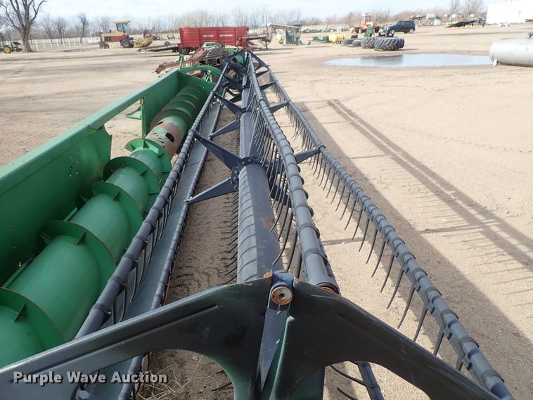 image for item FF9291 1995 John Deere 930 platform head