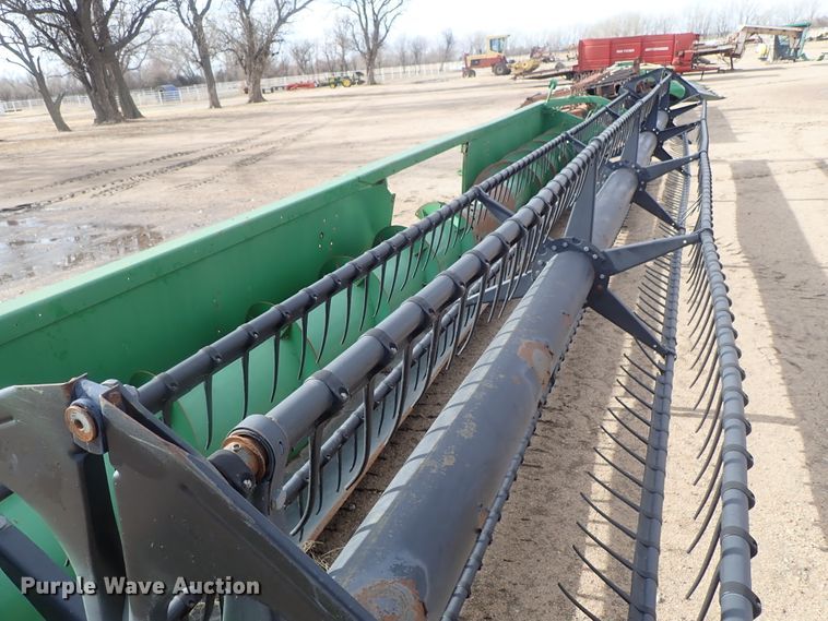 image for item FF9291 1995 John Deere 930 platform head