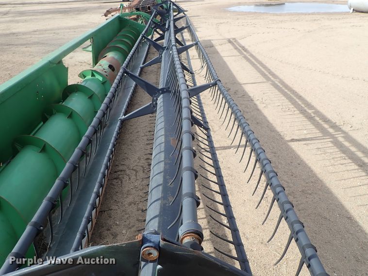 image for item FF9291 1995 John Deere 930 platform head