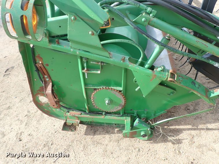image for item FF9291 1995 John Deere 930 platform head