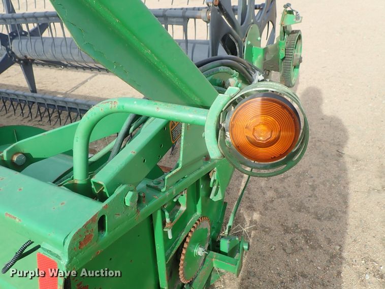 image for item FF9291 1995 John Deere 930 platform head