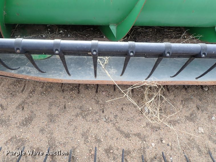 image for item FF9291 1995 John Deere 930 platform head