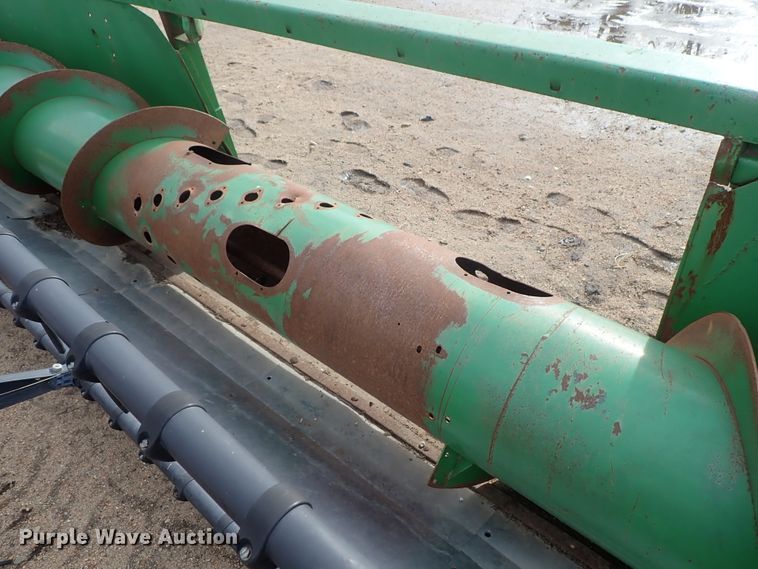 image for item FF9291 1995 John Deere 930 platform head