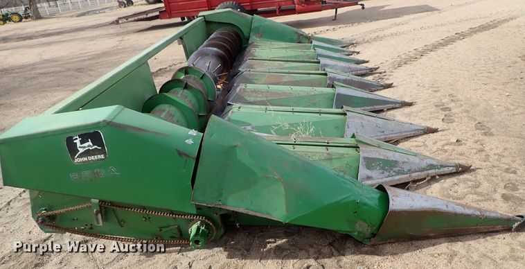 image for item FF9293 John Deere 853A All-Crop row head