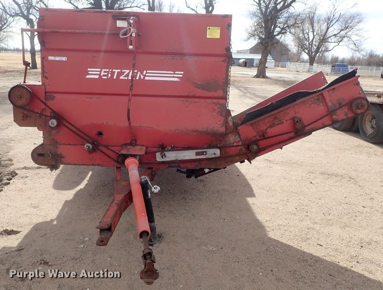 image for item FF9294 Eitzen 1800 feed wagon