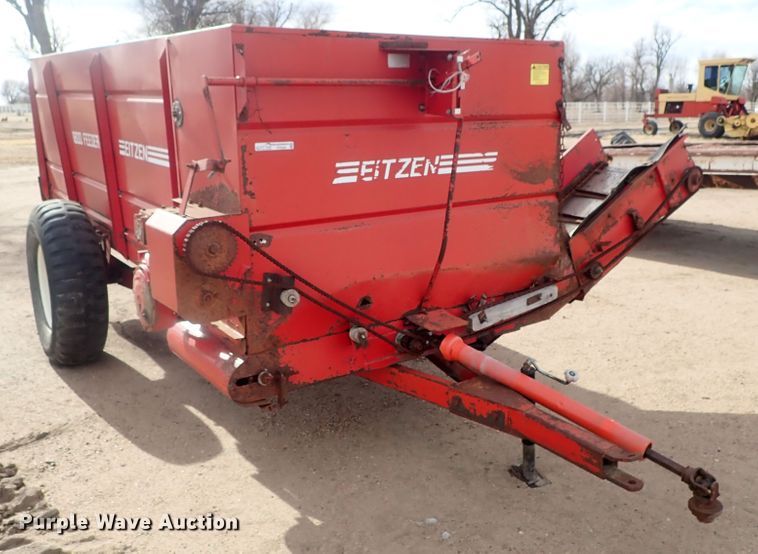 image for item FF9294 Eitzen 1800 feed wagon