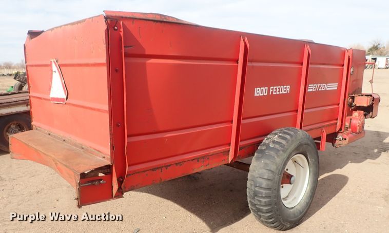 image for item FF9294 Eitzen 1800 feed wagon