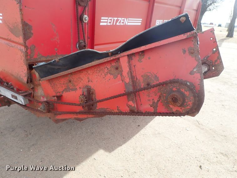 image for item FF9294 Eitzen 1800 feed wagon