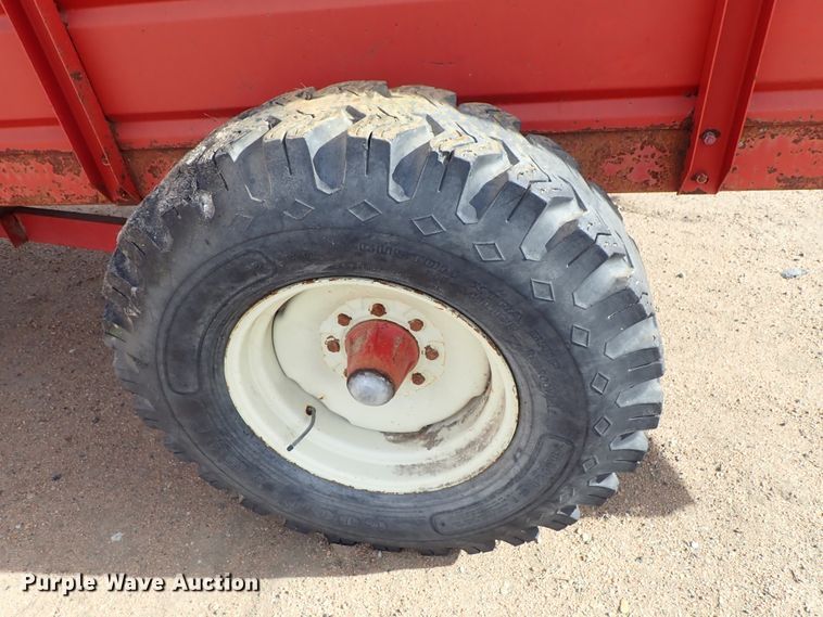 image for item FF9294 Eitzen 1800 feed wagon