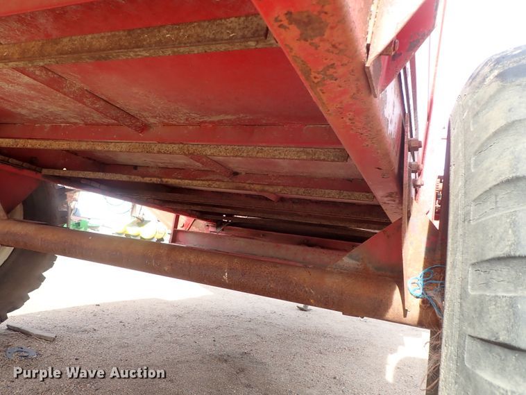 image for item FF9294 Eitzen 1800 feed wagon