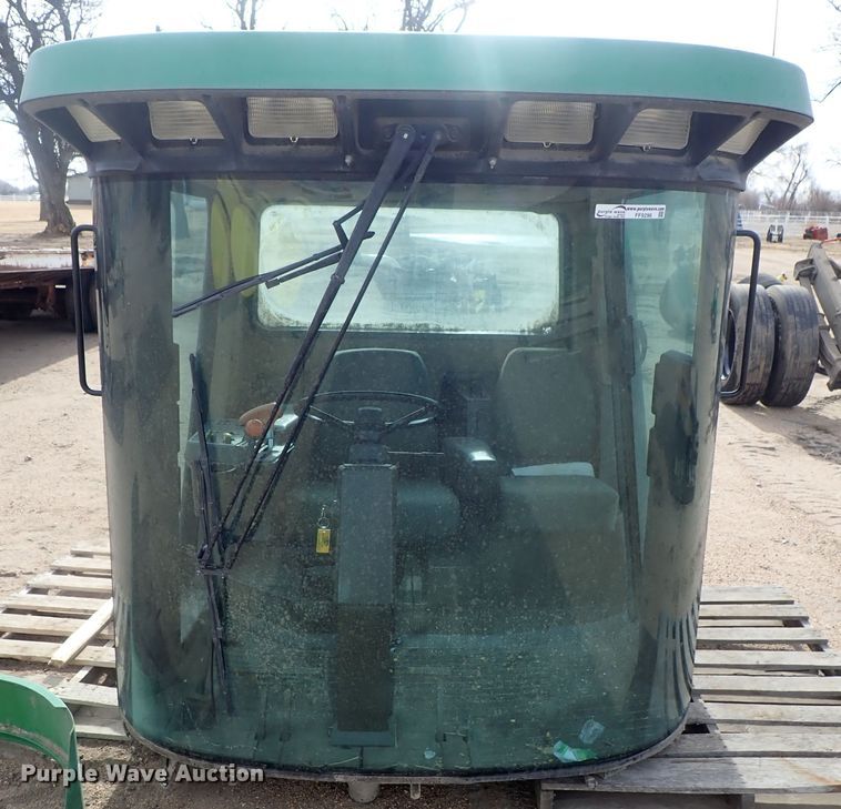 image for item FF9296 John Deere 9500 cab
