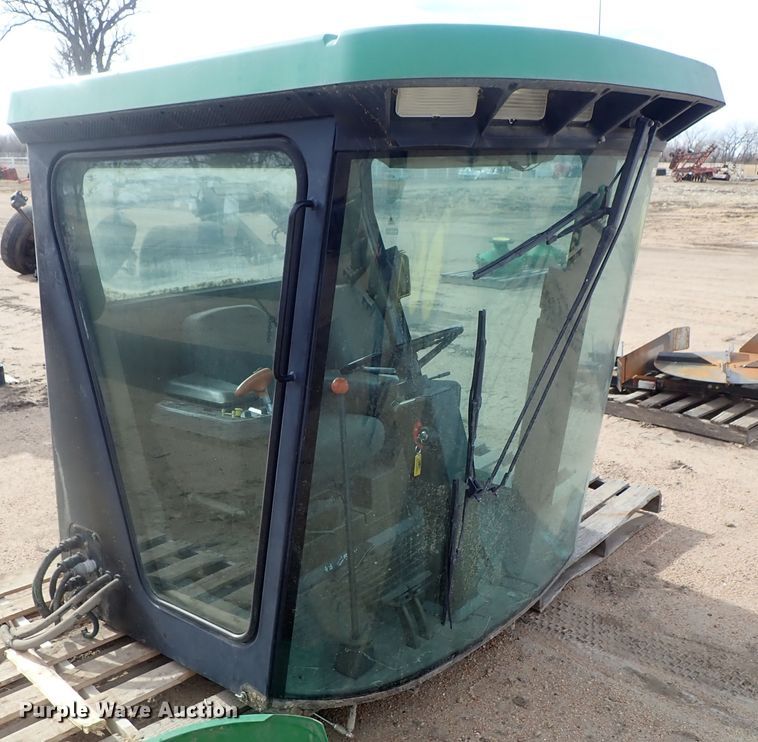 image for item FF9296 John Deere 9500 cab