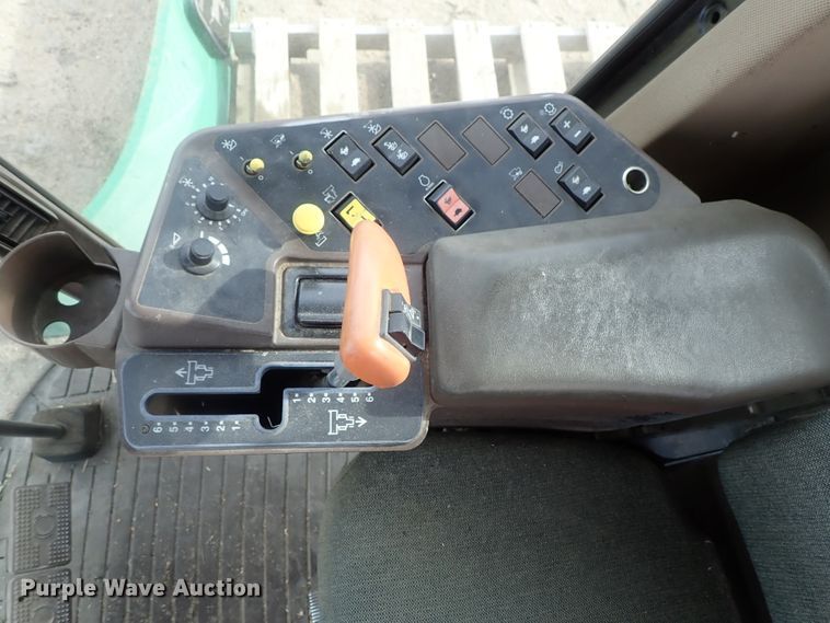 image for item FF9296 John Deere 9500 cab